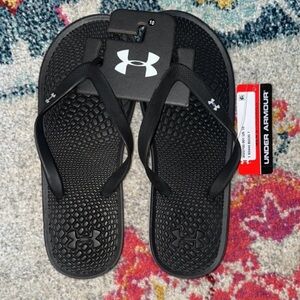 Under armor flip flops